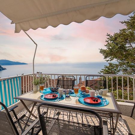 Aurora Apartment Kavála ภายนอก รูปภาพ