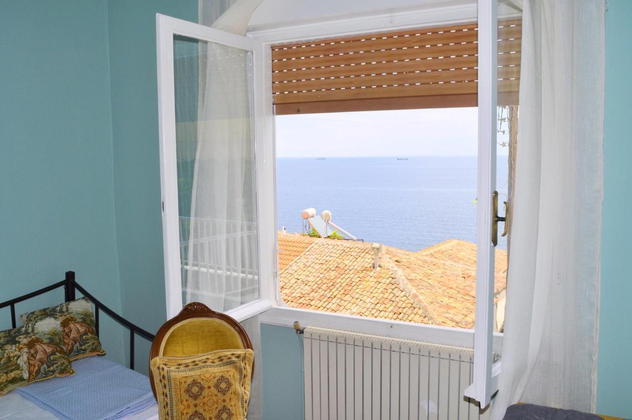 Aurora Apartment Kavála ภายนอก รูปภาพ